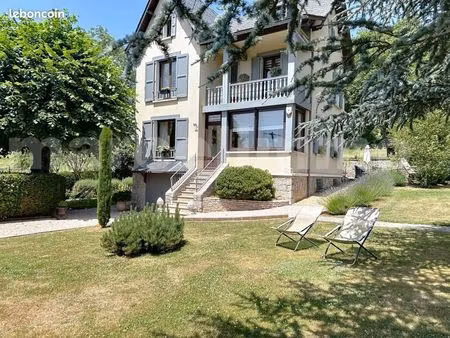 maison 6 pièces 159 m²