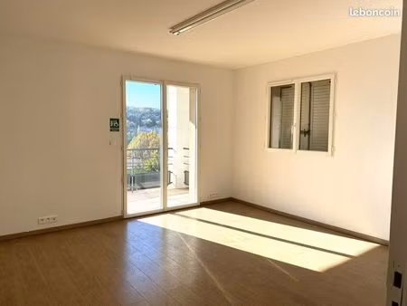 bureaux 82 m² grasse