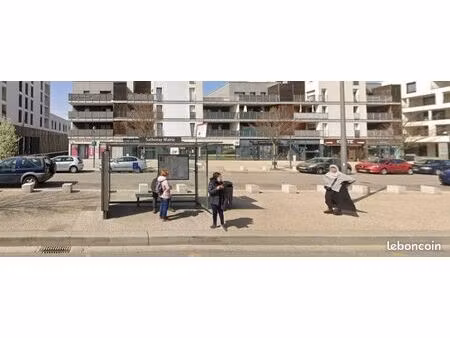 local commercial 137 m²