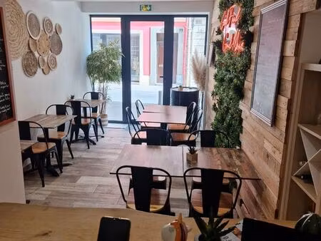 fond de commerce centre ville solliès-pont