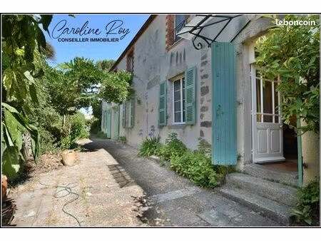 propriété 8 pièces 226 m²
