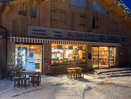 fonds de commerce traiteur / produits régionaux / dépôt de pain – emplacement premium en s