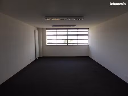 bureau 37 m² - bruz