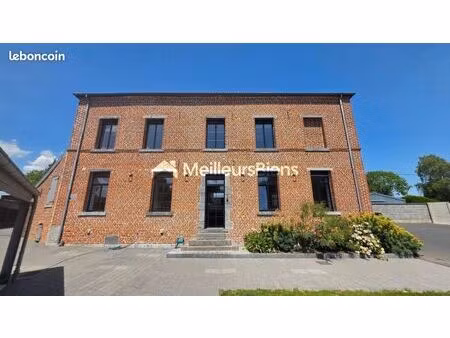 maison 9 pièces 227 m²