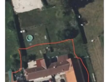 fermette  2 habitations ou possible réunion des 2  équestre  événementiel  dependances