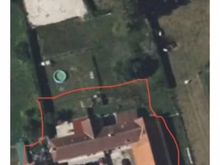 fermette  2 habitations ou possible réunion des 2  équestre  événementiel  dependances