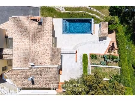 maison rénovée en contemporain avec piscine sur les coteaux de lacroix falgarde