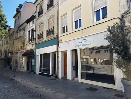 location locaux professionnels à toul (54200)  600 €