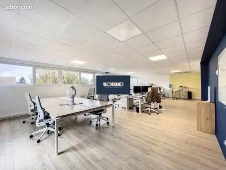 bureaux 201 m² marly