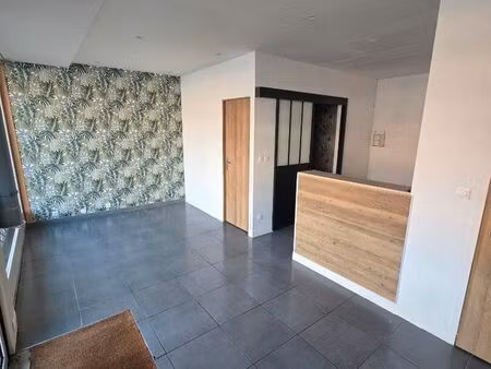 local commercial 32 m² sin le noble