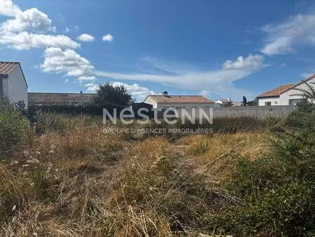 vente terrain à saint-urbain (85230) : à vendre / 586m² saint-urbain