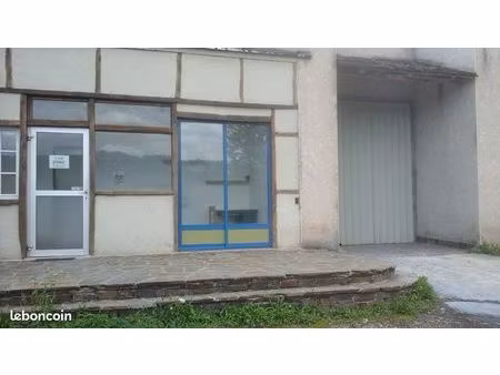 local dépôt commercial