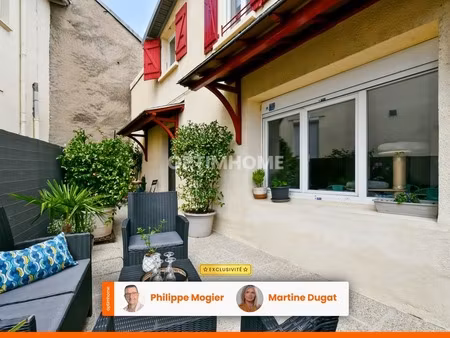 maison familiale au calme avec terrasses récentes – 136 m² – saint-yorre