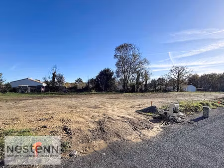 terrain le clos des framboisiers saint urbain 392 m2