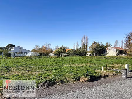 terrain le clos des framboisiers saint urbain 403 m2