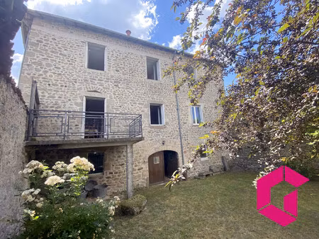 maison de ville de 209m² env sur terrain de 110m² env