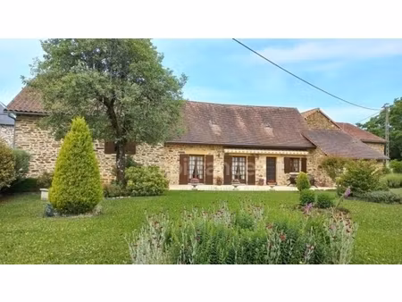 dpt dordogne (24)  à vendre saint jory de chalais maison p6 de 151 25 m² - terrain de 3 17