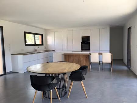 vente maison 5 pièces 162 m² barbières (26300)