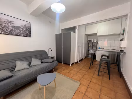 studio avignon intra muros 20 m2