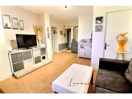 appartement esprit maison avec jardin  parking et entrée individuelle