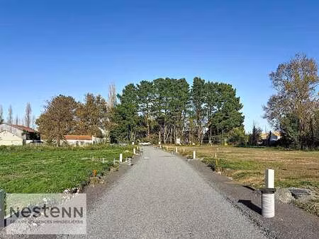 vente terrain à saint-urbain (85230) : à vendre / 392m² saint-urbain
