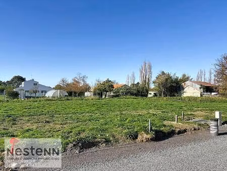 vente terrain à saint-urbain (85230) : à vendre / 403m² saint-urbain