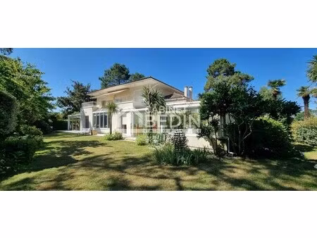 maison de luxe à vendre dans le quartier chante cigale