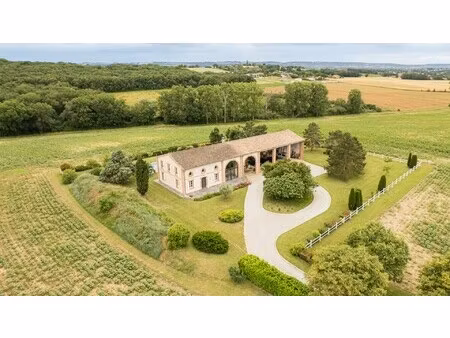 maison de luxe à vendre à odars