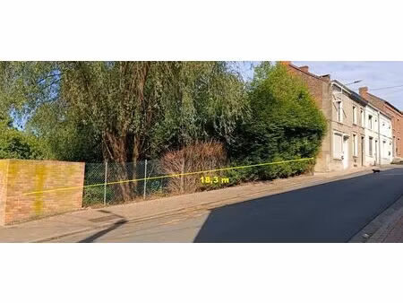 terrain 22 ares pour construction 4 façades à carnières