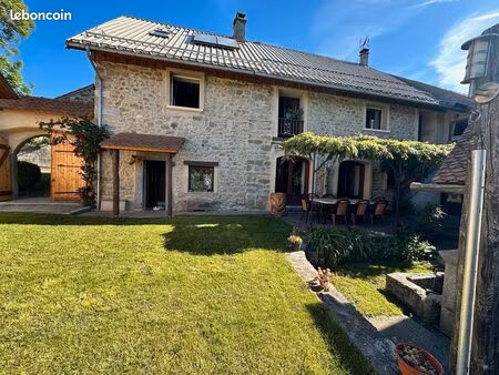 maison t5 avec t3  plus maison t4  plus terrain à chabottes hautes-alpes