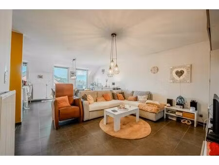 charmant appartement 2ch sur ressaix