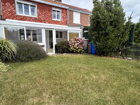 maison de residence -3 chambres - veranda - jardin - dainville