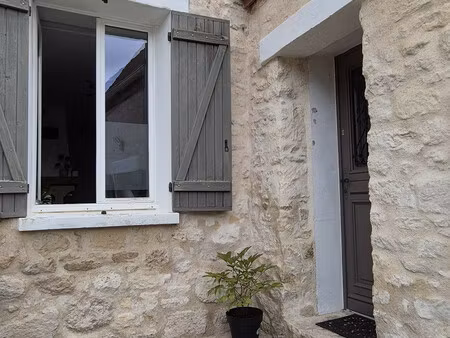 belle maison en pierre 3 chambres grand séjour