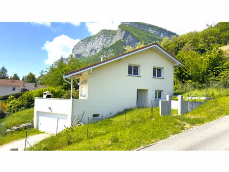 la terrasse maison 5 pièces récente (2014) de 154m² sur un terrain de 520m² avec garage do