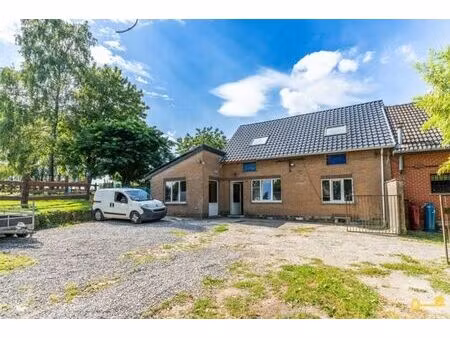 *** plus de visite possible / sous-compromis *** maison 4 ch