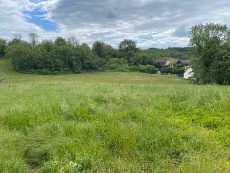 vente terrain 740 m2 à crémieu