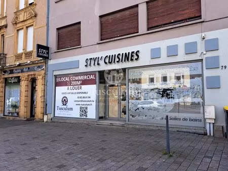 à louer local commercial 100 m² – 1 750 € |yutz