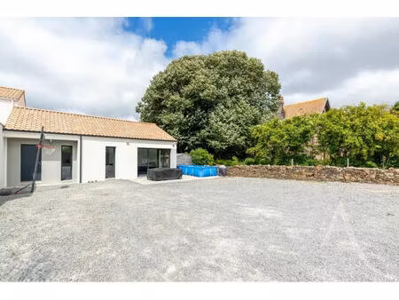 vente maison 7 pièces  128.00m²  rouans