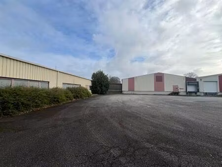 location local d'activités montmorillon 2 500 m²