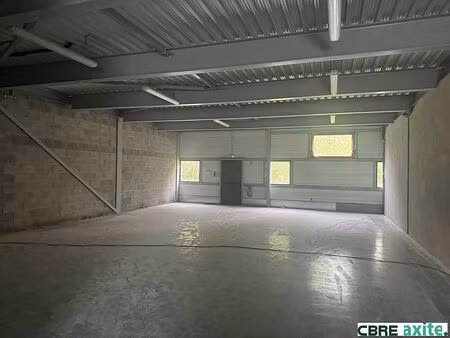 location local d'activités la terrasse 376 m²