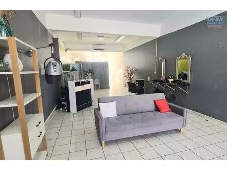 local commercial/ professionnel centre ville sainte marie