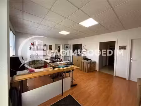 location local commercial 239m² habsheim 68440