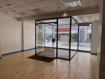location commerce 3 pièces 45 m² à vernon (27200)