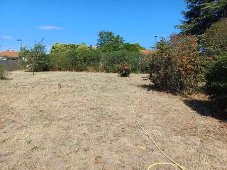 terrain constructible 850 m2
