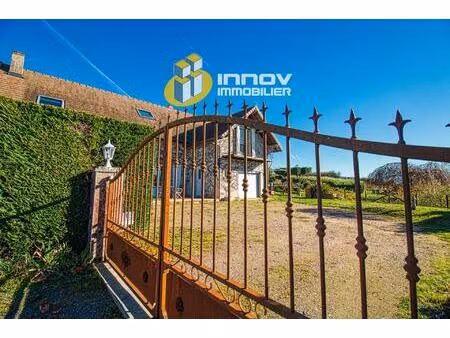 maison avec un spot juste 'canon'