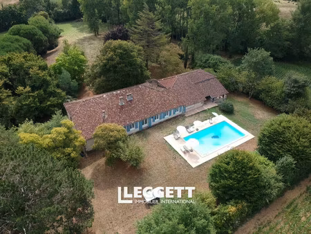 maison 7 pièce(s)  montpezat