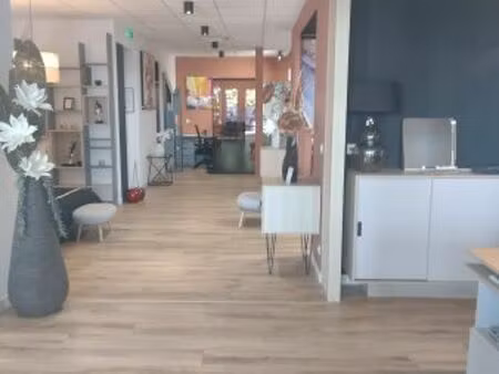 location local commercial 260m2 perpignan 66000 - 3349 € - surface privée