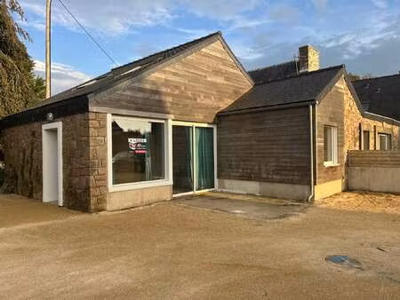 location bureaux et commerces à perros-guirec (22700) : à louer / perros-guirec