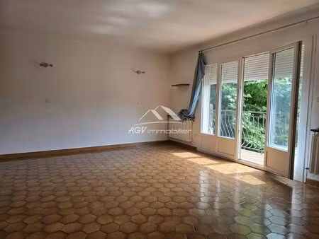 maison de ville avec terrasse