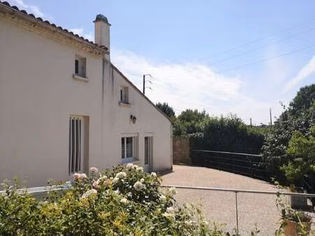 vente maison à sainte-cécile (85110) : à vendre / 111m² sainte-cécile